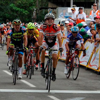 Mendoza ganó la segunda etapa y es nuevo líder de la ronda tachirense (Foto©AVN)
