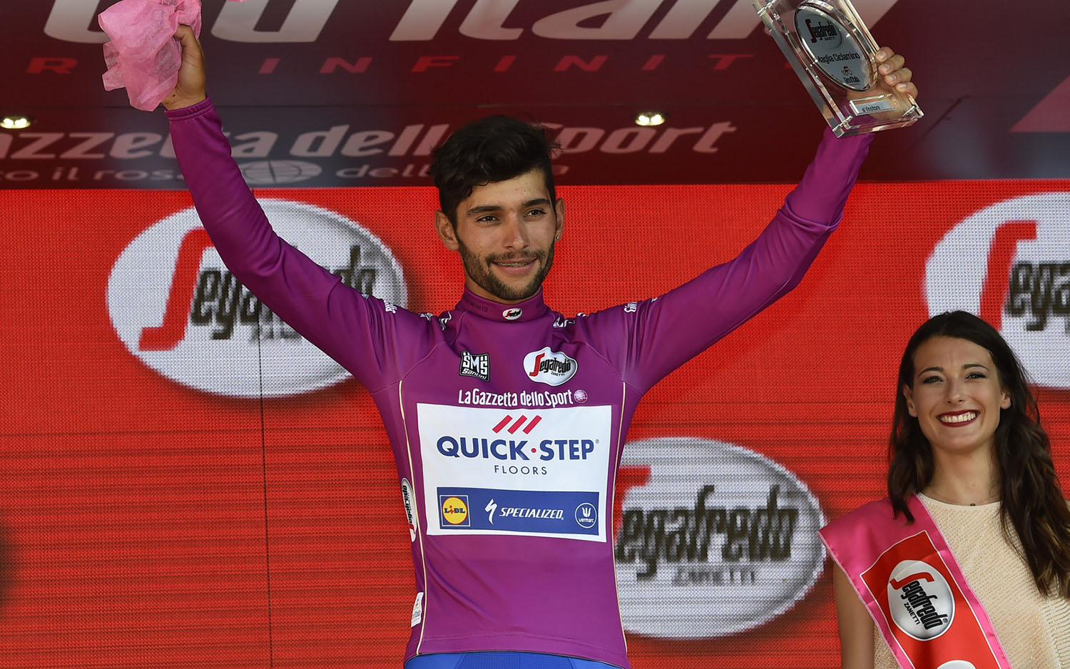 Fernando Gaviria vuelve al Giro de Italia por su segunda maglia ciclamino. Sprinters y caza etapas para la corsa rosa Revista Mundo Ciclistico