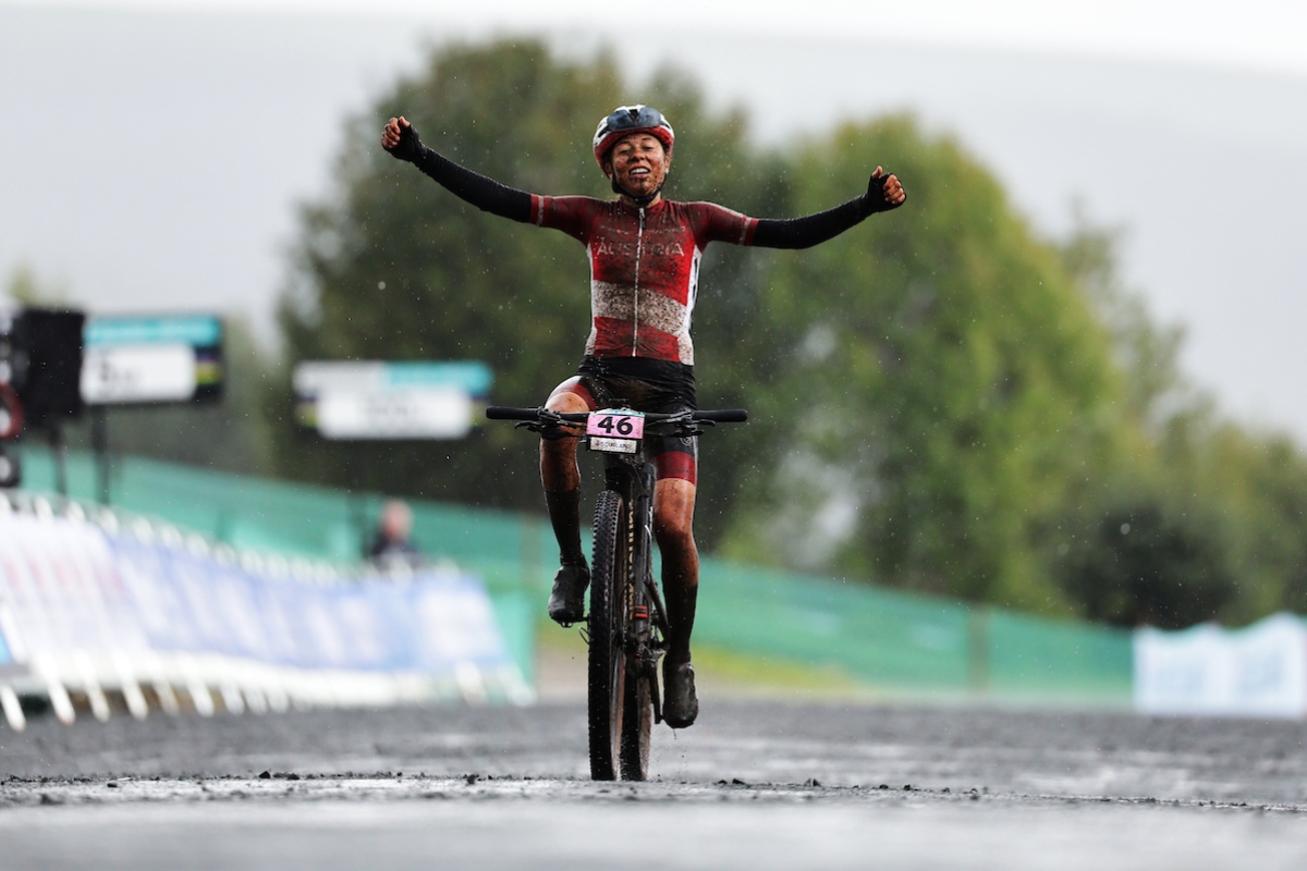 Mona Mitterwallner campeona del maratón en el Súper Mundial de Ciclismo  Glasgow 2023; Mónica Calderón en el top 20 – Revista Mundo Ciclístico