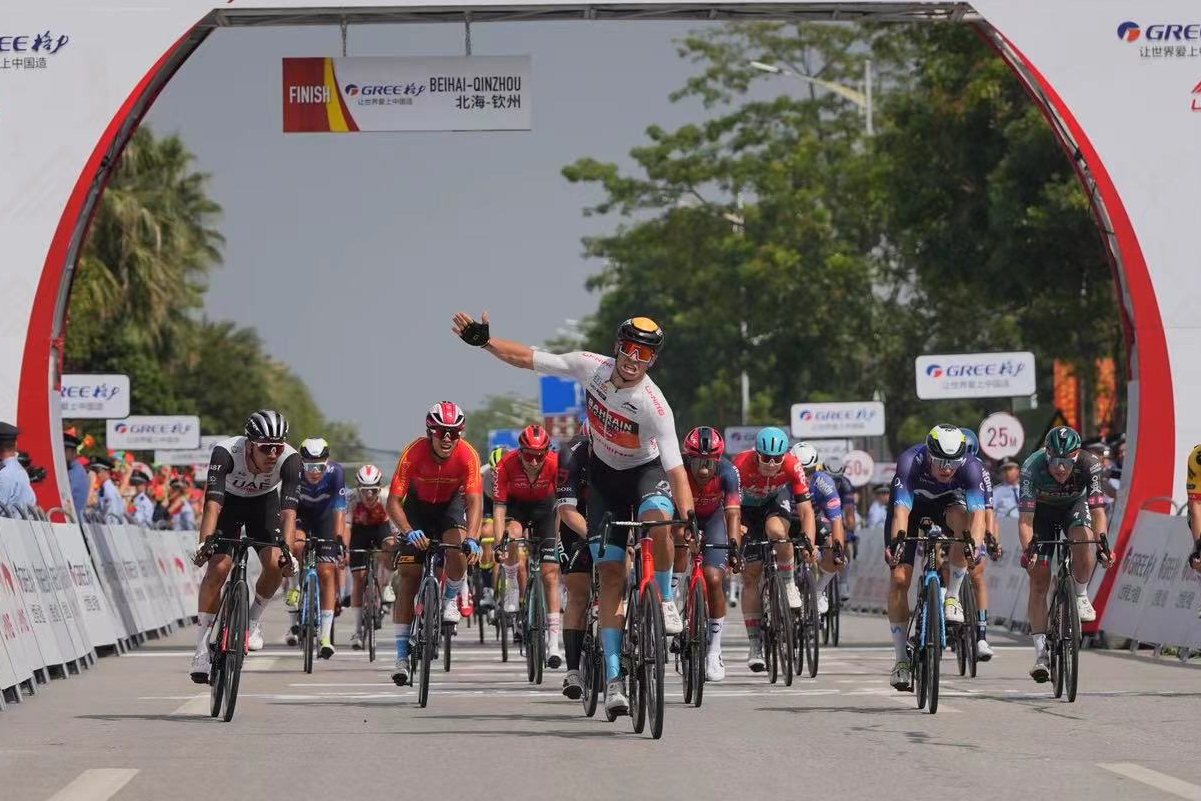 Jonathan Milan gana el segundo duelo de velocistas del Tour de Guangxi