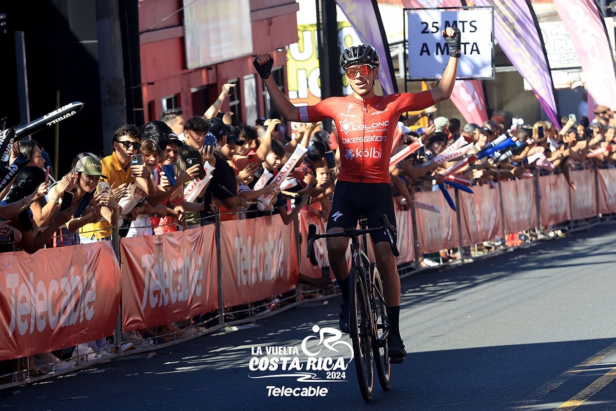 Batacazo de Alejandro Granados en la segunda etapa de la Vuelta a Costa